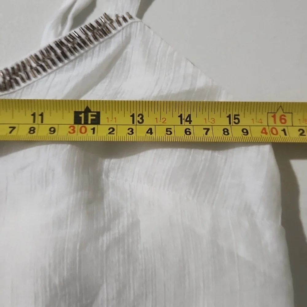 The Limited Top Womens White beaded Embellished Neckline Lyocel blend size XS